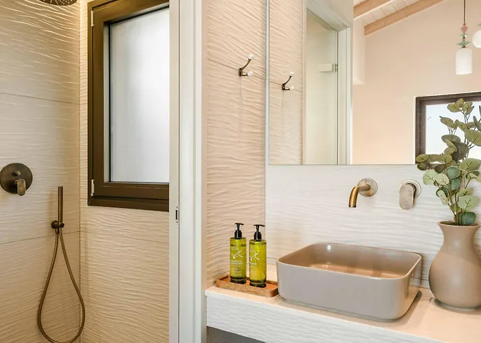 Cape Eleni Villa Plateies