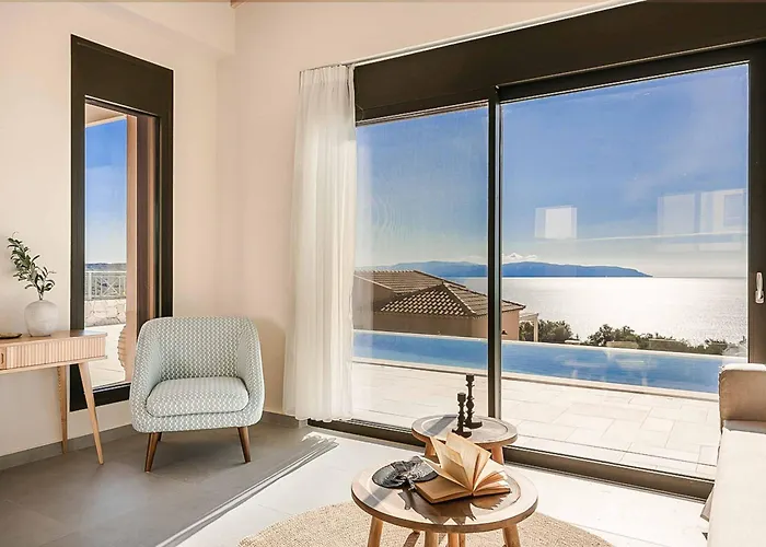 فيلة Cape Eleni *